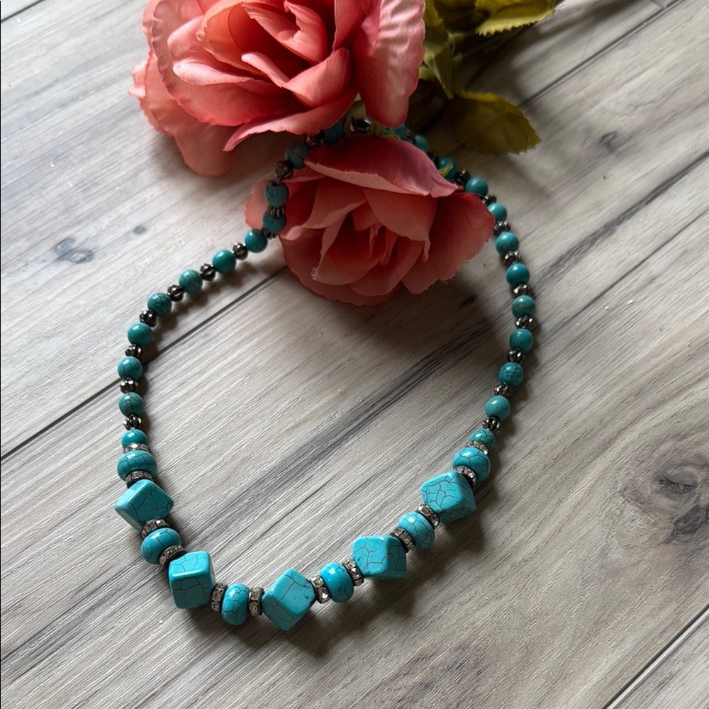 Turquoise Beaded Necklace